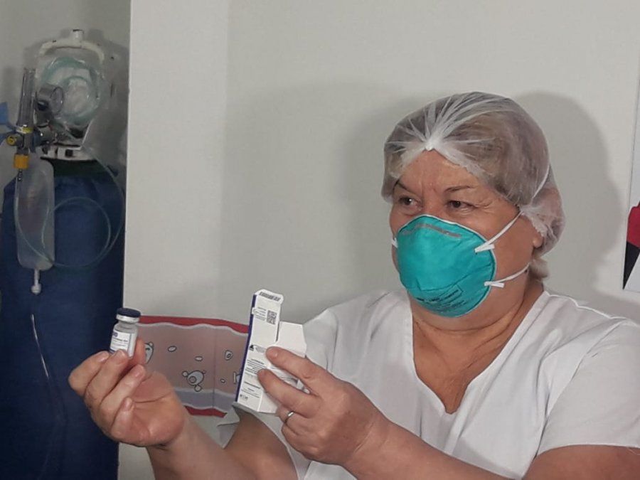 La emoción de quien colocó la primera vacuna en Mendoza