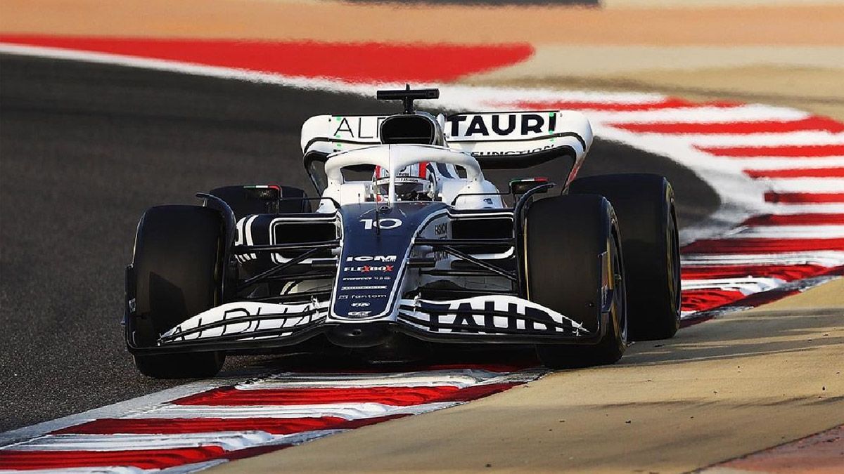 Pierre Gasly voló con su Alpha Tauri en el circuito de Sakhir.