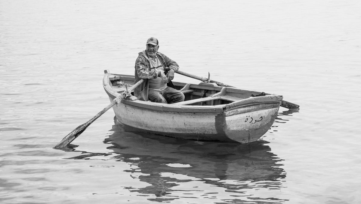“Remar contra la corriente; si no avanzas, retrocedes.” “Remar contra la corriente; si no avanzas, retrocedes.”