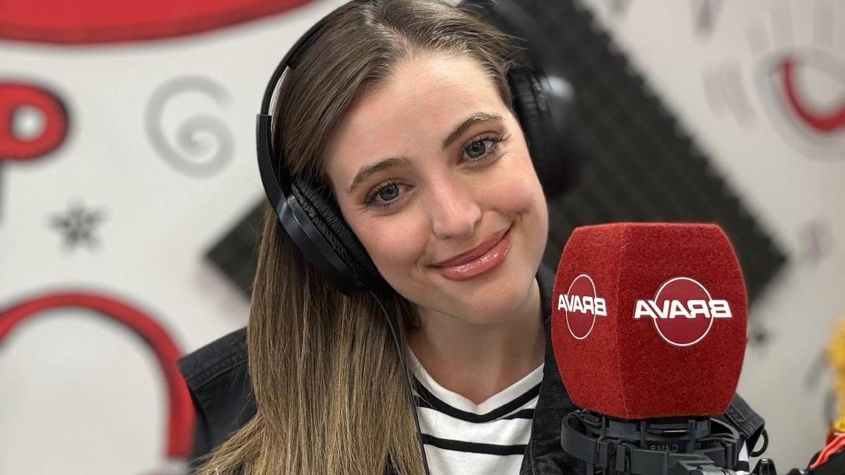 La cantante y conductora de FM Brava Clarita Ceschin se va a Buenos Aires para incorporarse al staff de Los 40 Principales.