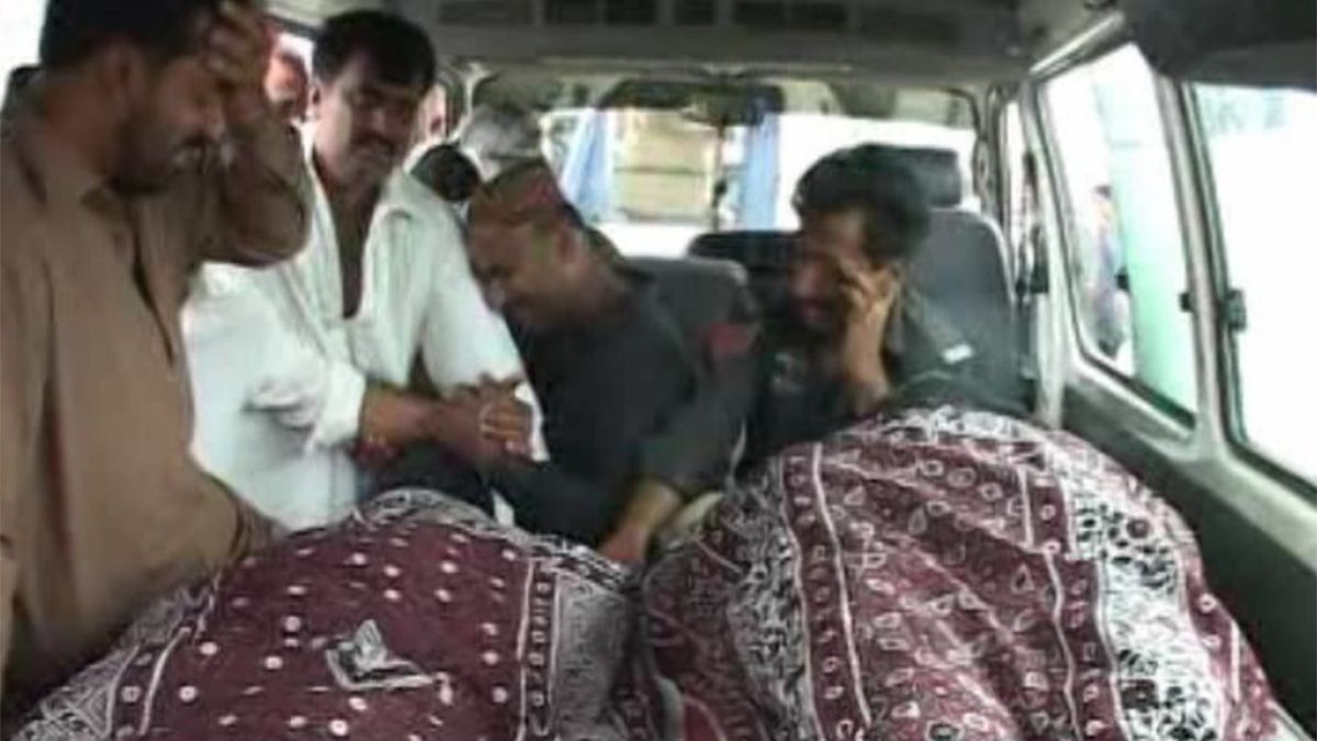 Nazar Ali fue abatido junto a un hijo y a su hermano en medio de un enfrentamiento con la policía pakistaní. Nazar Ali fue abatido junto a un hijo y a su hermano en medio de un enfrentamiento con la policía pakistaní.