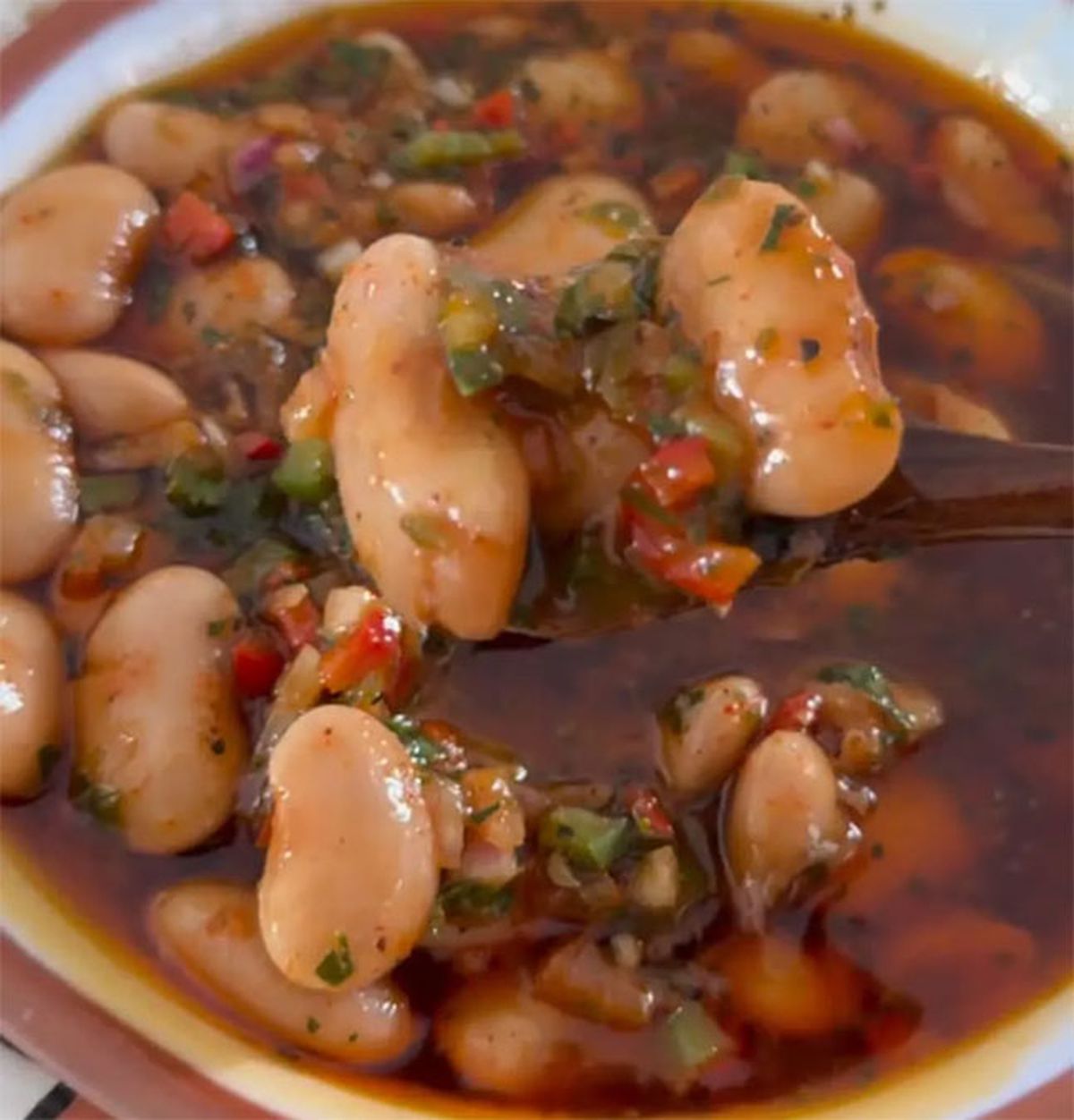 Los porotos en escabeche salen muy ricos cuando se los prepara con esta receta. Los porotos en escabeche salen muy ricos cuando se los prepara con esta receta.