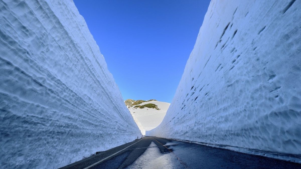 Tateyama, la calle de Japón que es furor y la nieve alcanza los 20 metros