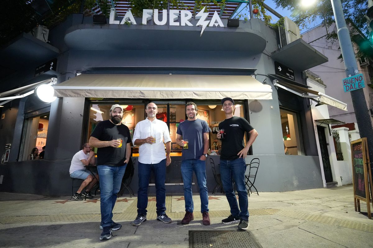 Los amigos de La Fuerza. Los amigos de La Fuerza.