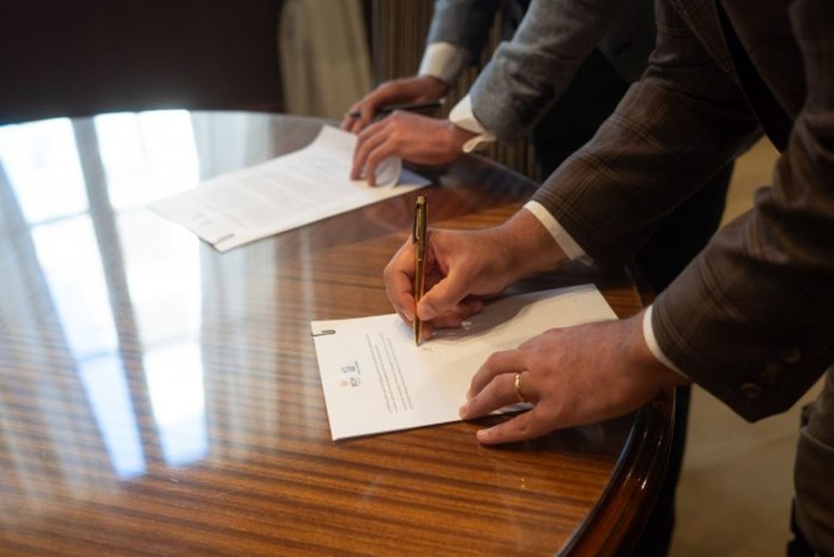 El objetivo es canalizar inversiones hacia proyectos sustentables y posicionar a la provincia como un hub financiero regional. El objetivo es canalizar inversiones hacia proyectos sustentables y posicionar a la provincia como un hub financiero regional.