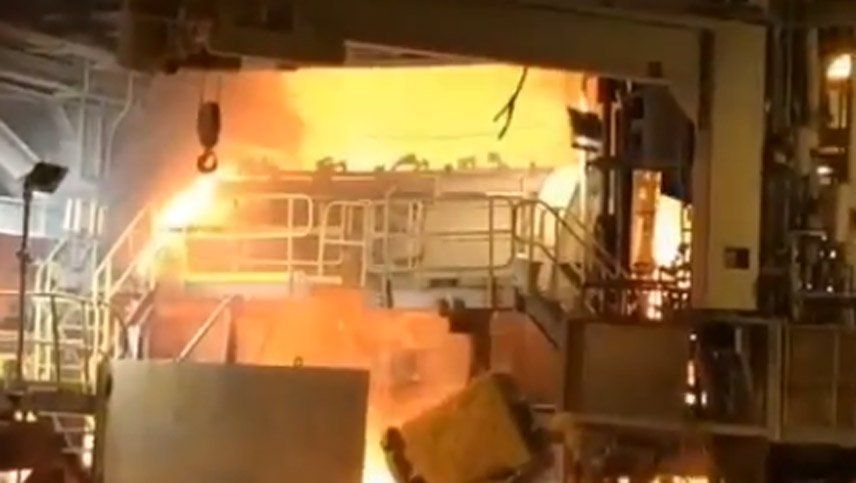 Fuerte temblor en Chile: impactantes videos de un derrame de material fundido
