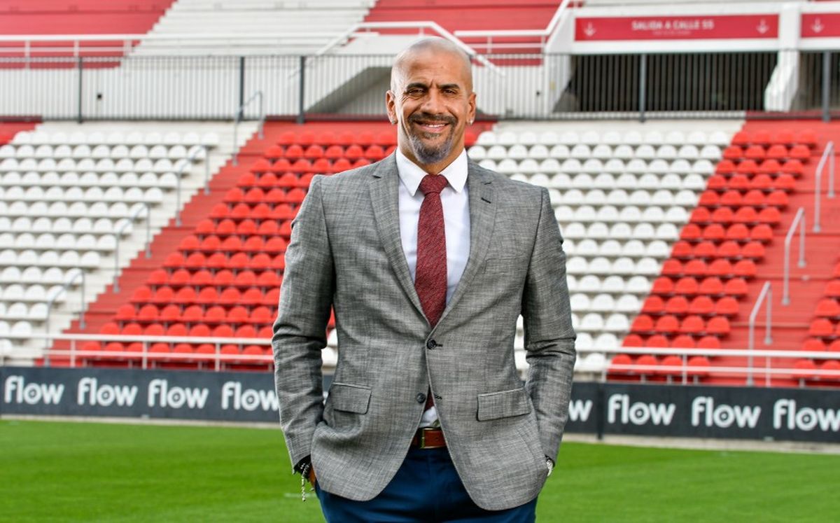 El presidente de Estudiantes fue irónico refiriéndose a River.
