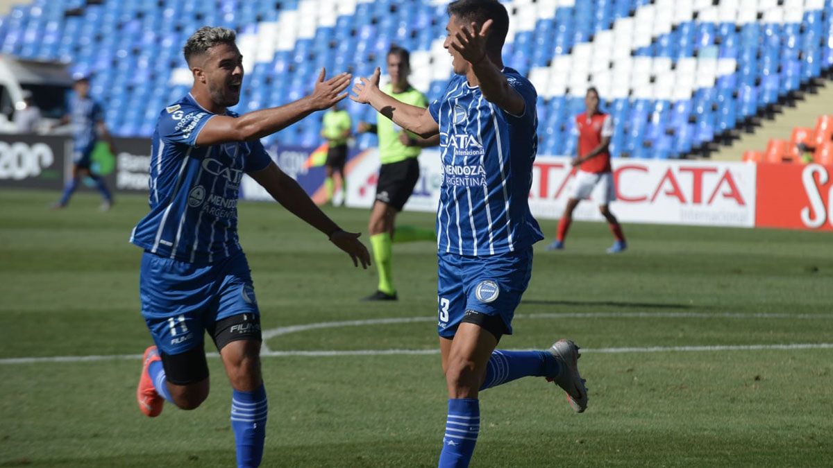 Martín Ojeda y Ezequiel Bullaude serán titulares ante el Globo.