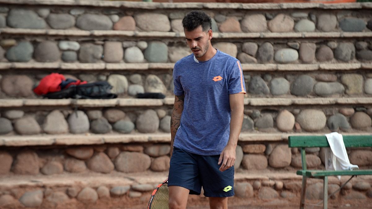El tenista formado en el Mendoza TC viajó por 3 meses a Europa