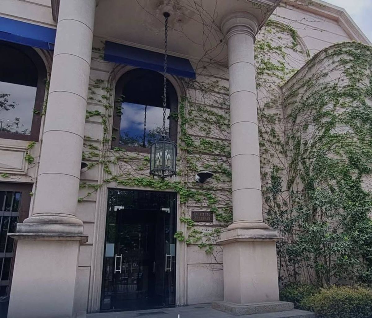 Con sedes en Buenos Aires y Montevideo, el Instituto Zaldivar se fundó en Mendoza en el año 1959. Con sedes en Buenos Aires y Montevideo, el Instituto Zaldivar se fundó en Mendoza en el año 1959.