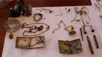 Hallaron un tesoro siguiendo el mapa que les dejó su abuelo