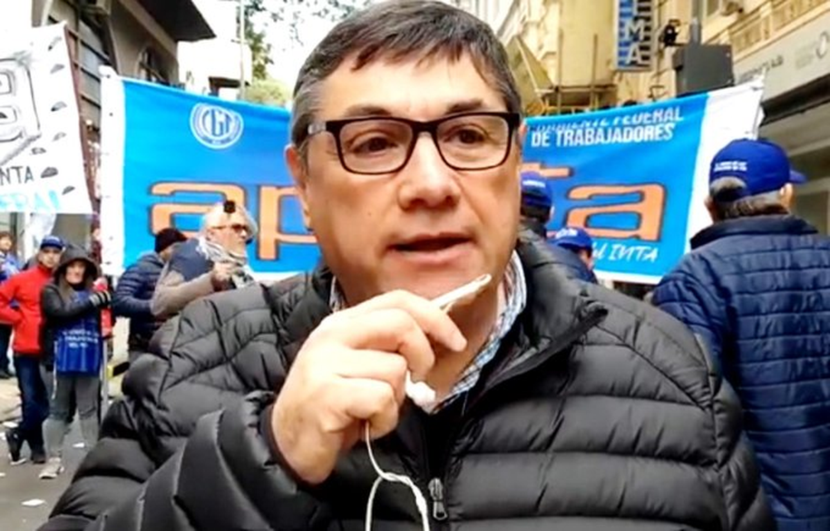 Mario Romero, responsable de la Asociación del Personal del INTA, impulsó el recurso de amparo contra el decreto en la Justicia del Trabajo Mario Romero, responsable de la Asociación del Personal del INTA, impulsó el recurso de amparo contra el decreto en la Justicia del Trabajo