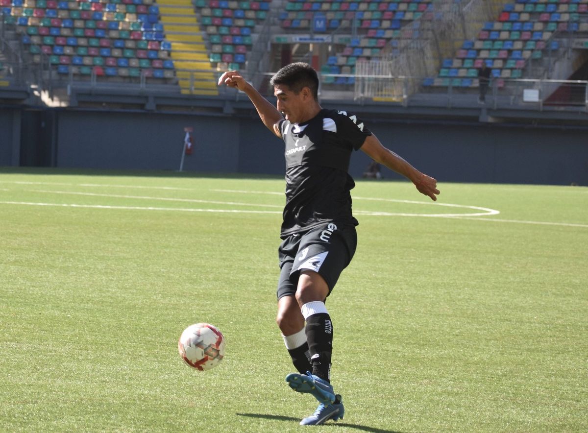 Matías Recalde está muy motivado para encarar una nueva temporada con el Lobo en el torneo de la Primera Nacional. Matías Recalde está muy motivado para encarar una nueva temporada con el Lobo en el torneo de la Primera Nacional.