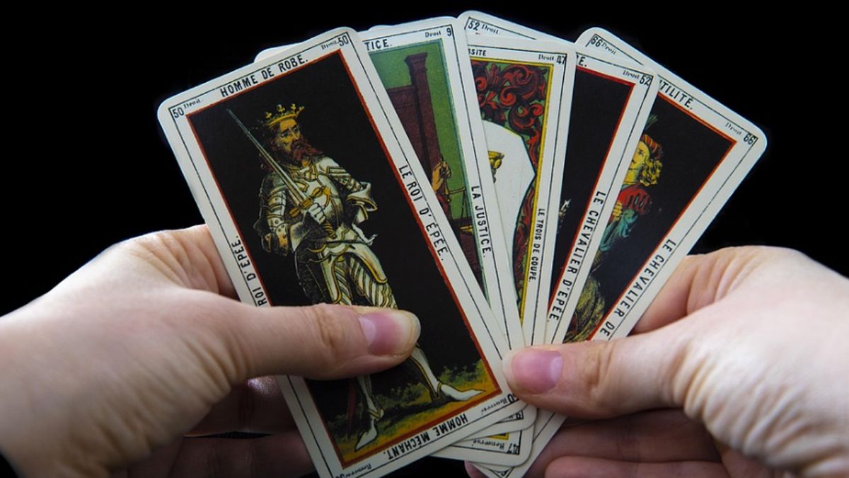 TAROT: descubre sus predicciones para hoy lunes 24 de marzo de 2025