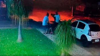 Viral: se fue ayudar a un vagabundo y su esposo la encontró teniendo sexo