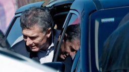 Agredieron el auto en el que viajaba Mauricio Macri