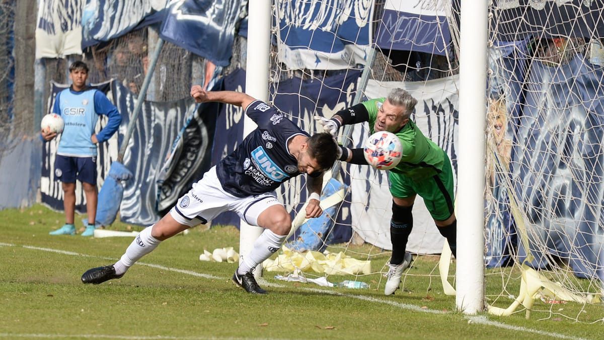 Valentín Perales viene de marcar dos goles seguidos en Independiente Rivadavia.