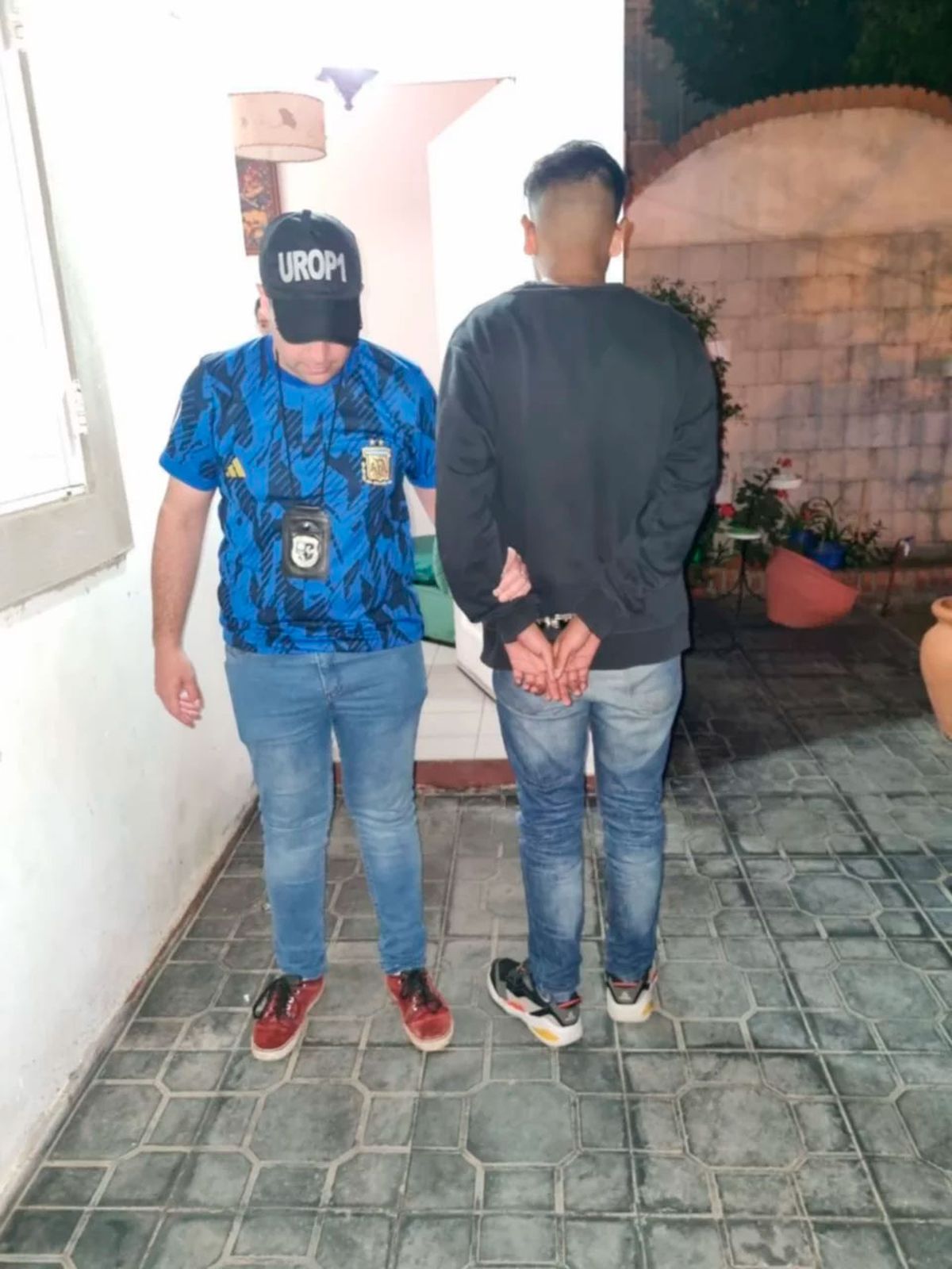 El juez de Garantías número 2, Ariel Parrillis, ordenó un allanamiento en la vivienda del sospechoso y su detención. (El Diario de la República).