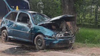 Un joven de 24 años murió al chocar contra un árbol