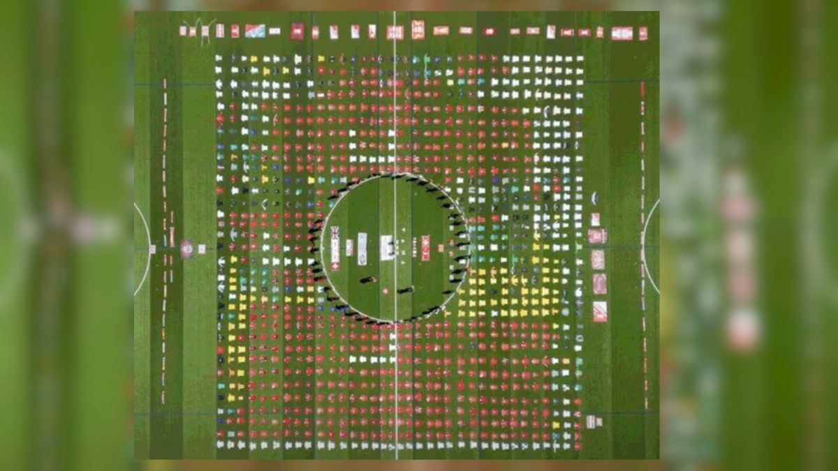 El récord Guinness de más camisetas de un mismo club. El récord Guinness de más camisetas de un mismo club.