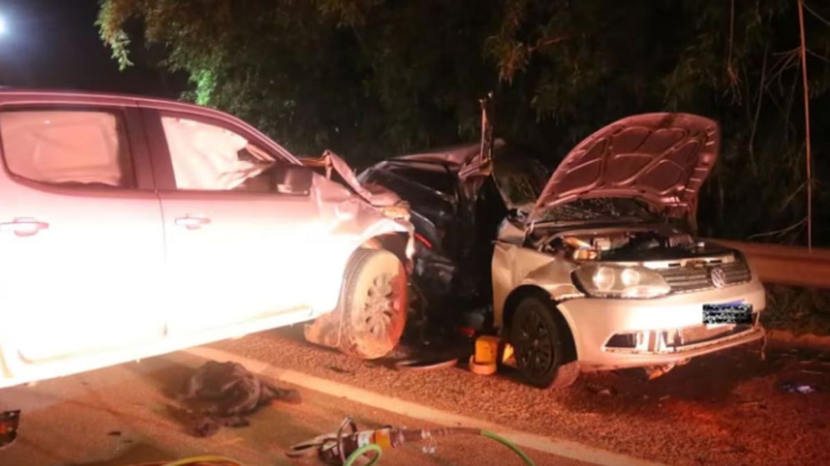 El tremendo accidente que se llevó la vida de los recién casados. El tremendo accidente que se llevó la vida de los recién casados.
