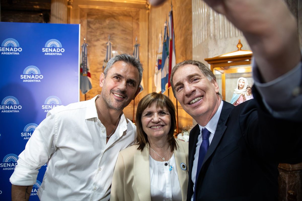 Mart&iacute;n Menem, Patricia Bullrich y Diego Santilli, tres de los protagonistas de la jornada en el Senado.