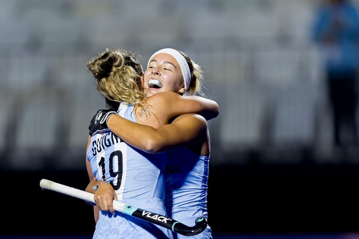 La mendocina Guignet y Pisthon celebran el oro de Las Leoncitas en los Juegos Panamericanos Junior.