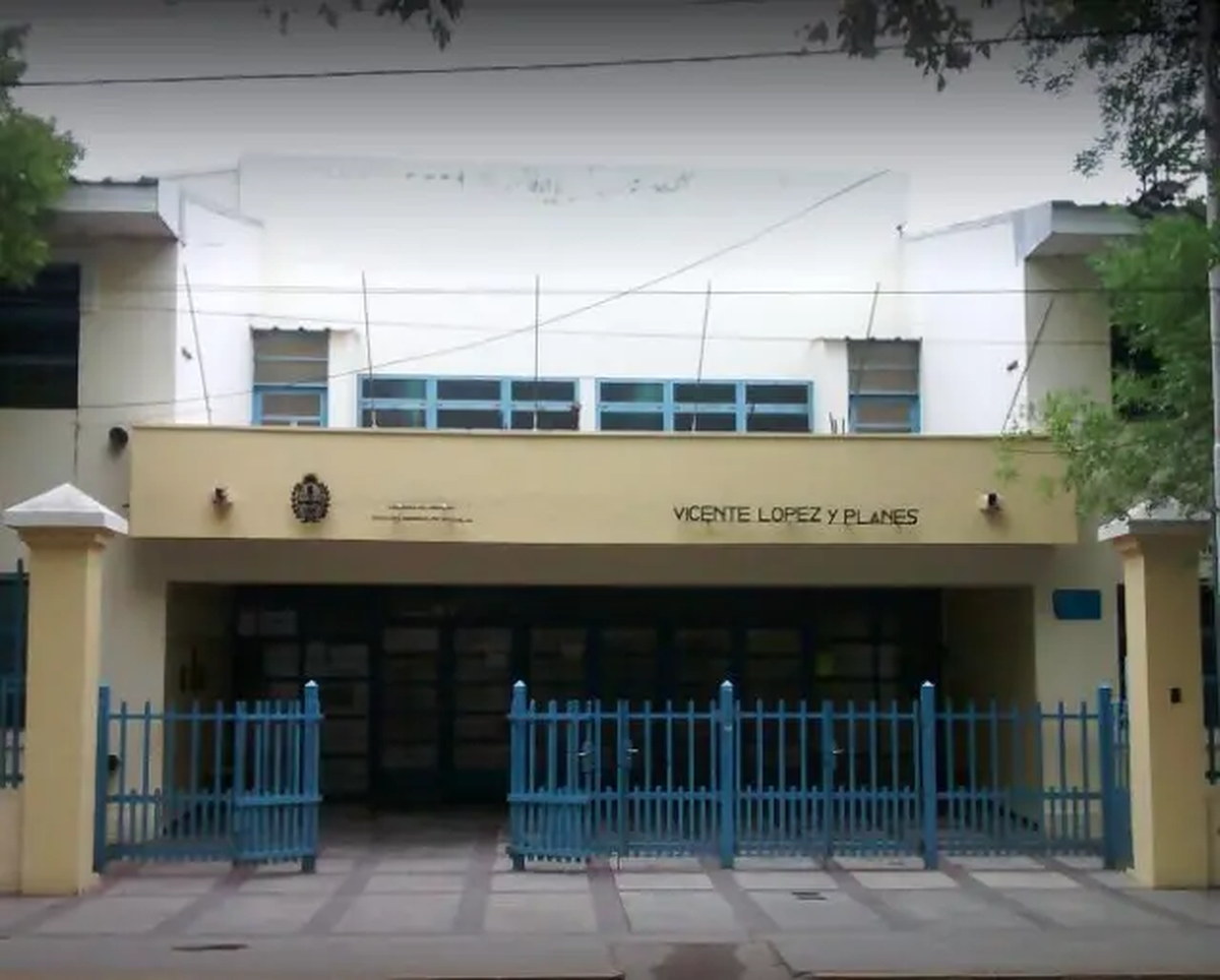 La Escuela 1-022 Vicente López y Planes, de Tunuyán, donde se realizarán parte de las actividades que den inicio al ciclo lectivo 2025.