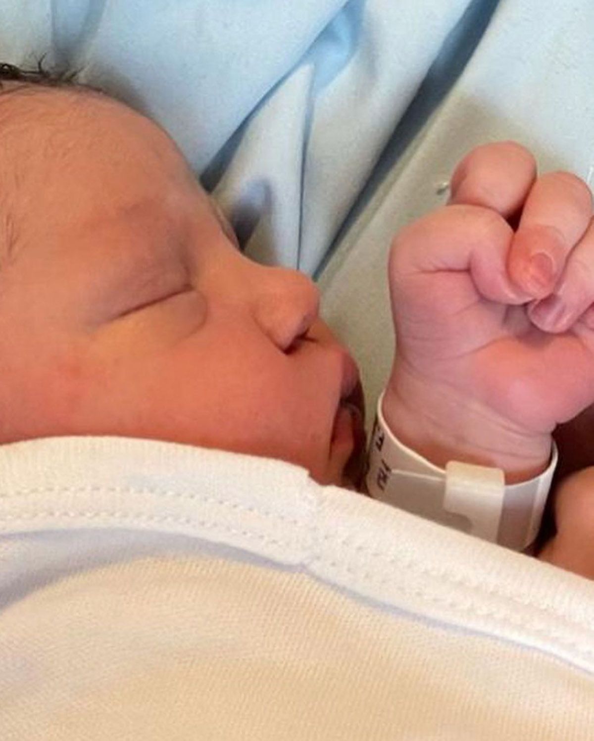 El significado del nombre Ana, la hija de Pampita y Roberto García Moritán: benéfica, piadosa, misericordiosa, aquella que hace el bien. La mujer llena de gracia y compasión, favorecida por Dios.