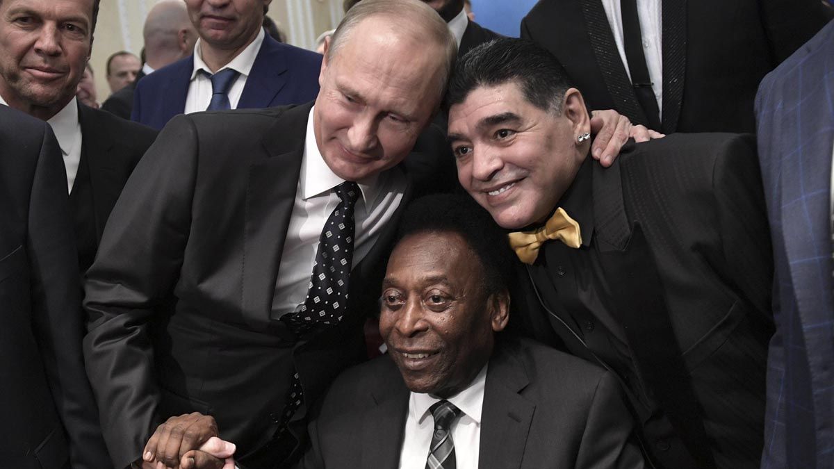 Con Vladimir Putin y Pelé en Rusia.