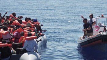 Guardacostas franceses rescatan en el Mediterráneo a 214 inmigrantes procedentes de Egipto