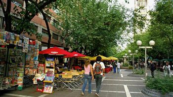 Semana Santa: qué pasará con el comercio en Mendoza el jueves 2 y viernes 3 de abril Semana Santa: qué pasará con el comercio en Mendoza el jueves 2 y viernes 3 de abril