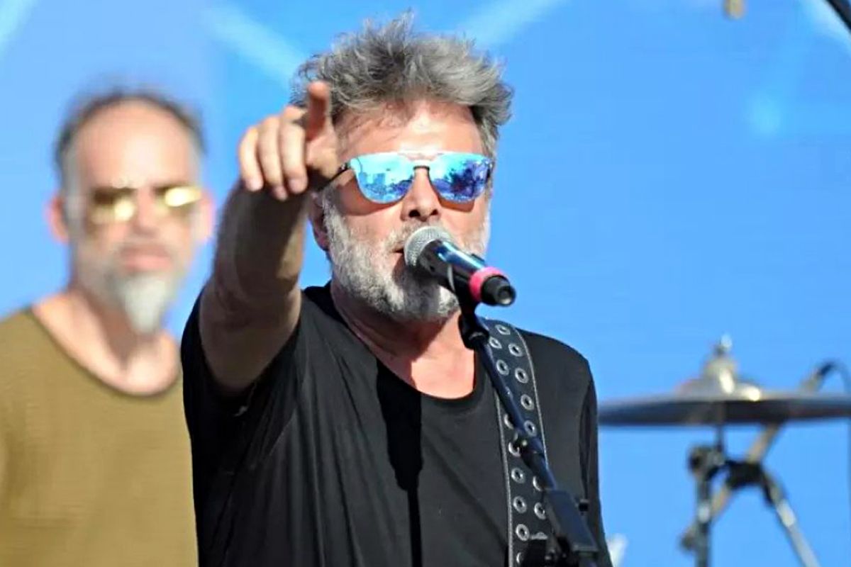 El último adiós a Iorio. Ricardo Iorio: todo el rock despidió al ícono del heavy metal. El último adiós a Iorio. Ricardo Iorio: todo el rock despidió al ícono del heavy metal.