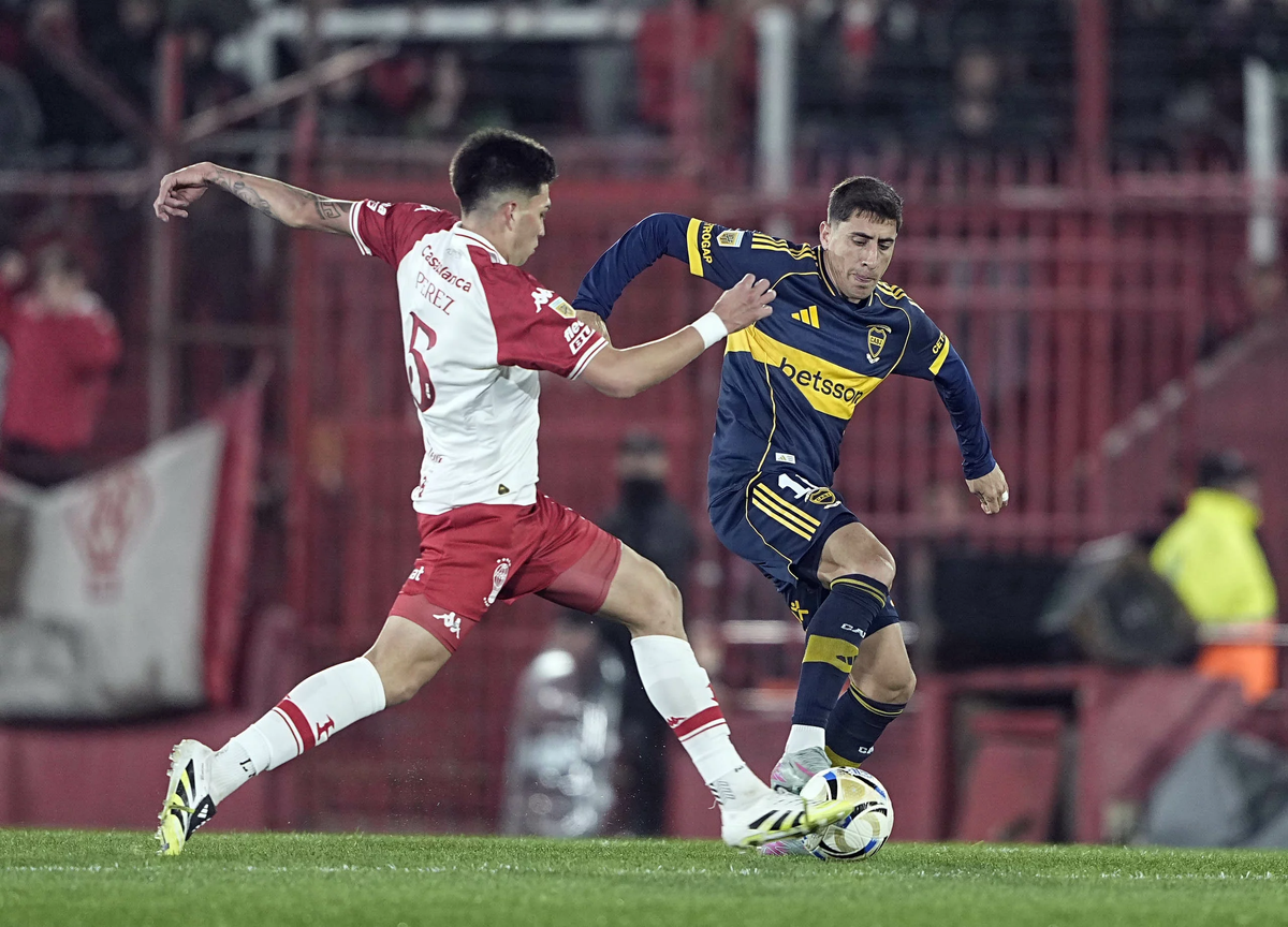 Boca cayó ante Huracán y alcanzó la peor racha negativa de su historia Boca cayó ante Huracán y alcanzó la peor racha negativa de su historia