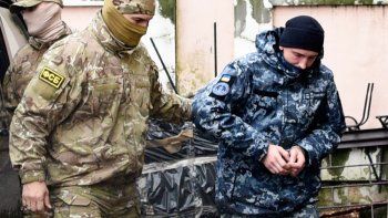 Crece la tensión entre Rusia y Ucrania tras la detención de marinos
