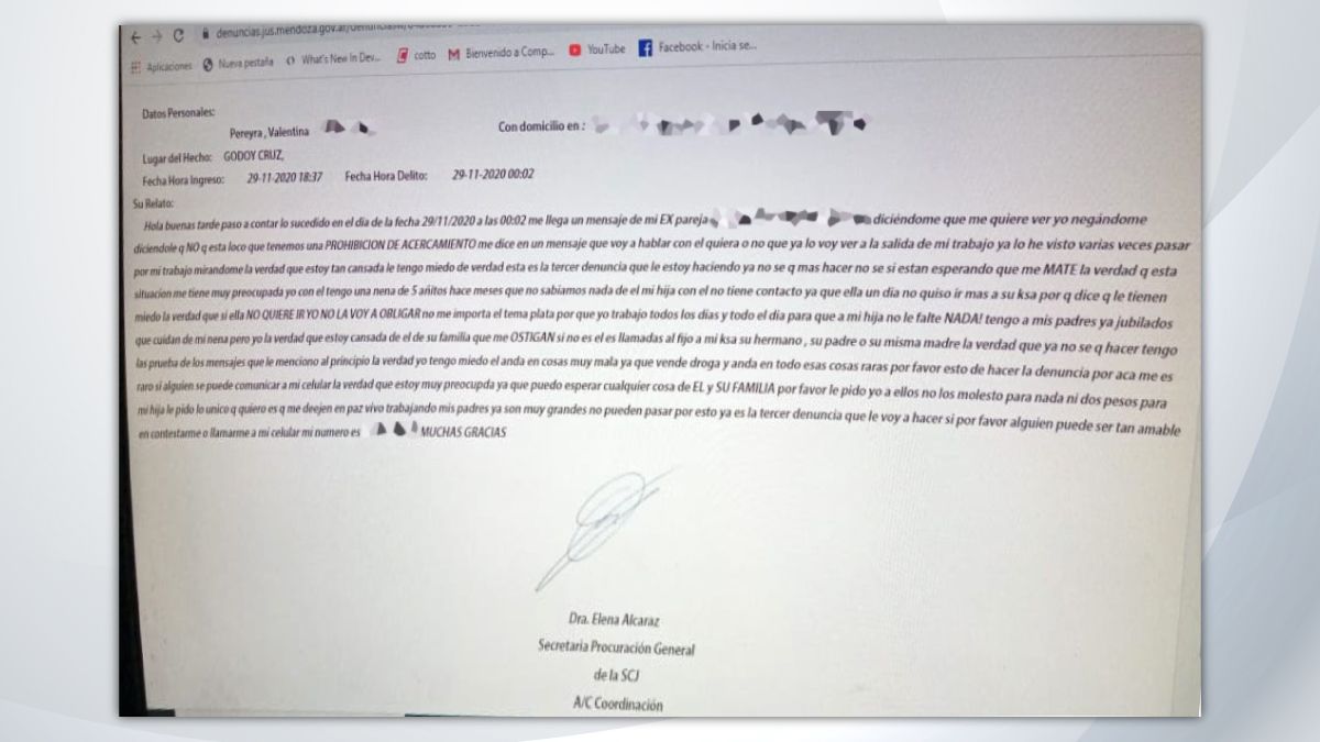 Una de las denuncias por acoso que Valentina le hizo a su expareja, en la que pide por favor que la Justicia le de alguna respuesta. Según aseguró, aún no la ha obtenido.