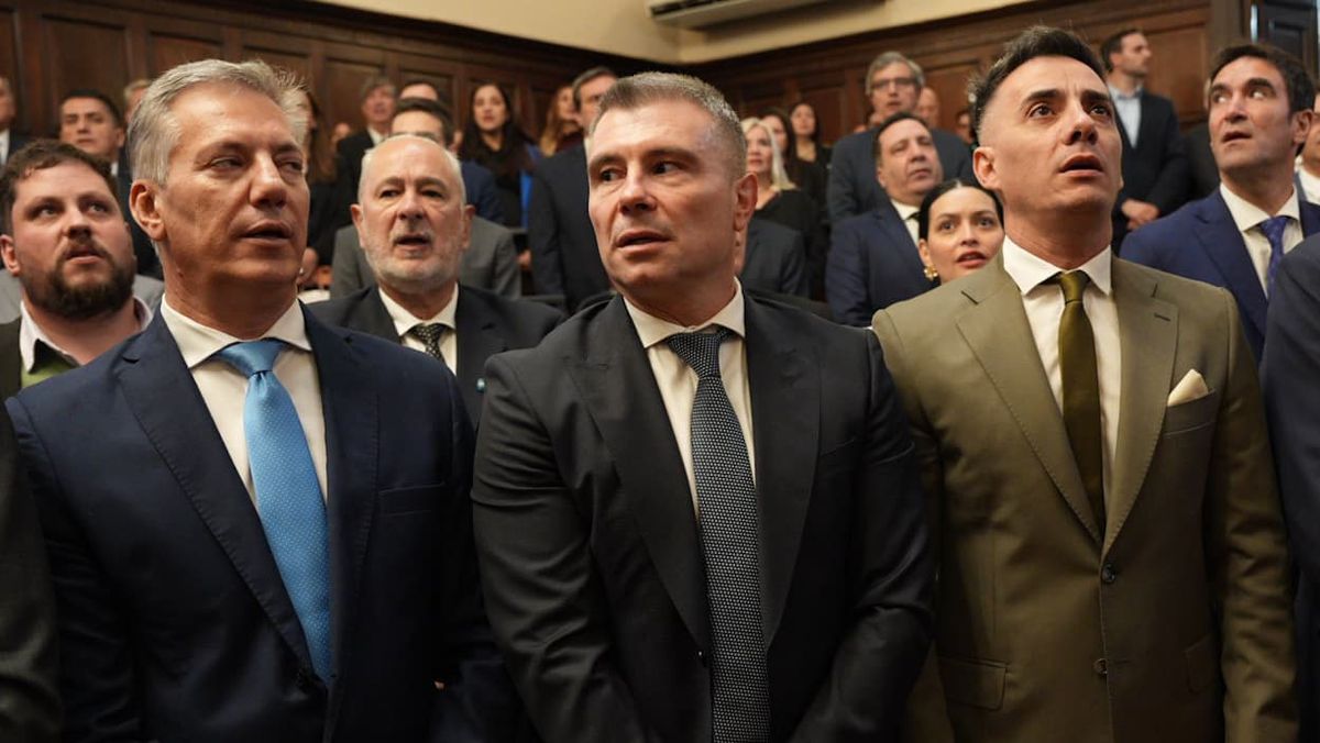 Intendentes radicales ya confirmaron que no desdoblarán las elecciones para concejales y los vecinos votarán el mismo día que para los cargos provinciales y nacionales.