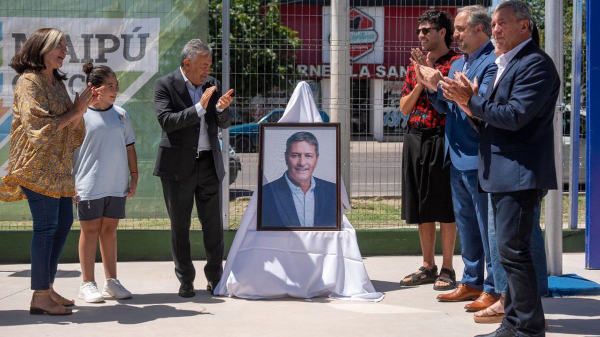 La inauguración de la escuela Alejandro Bermejo en Maipú unió a peronistas y radicales