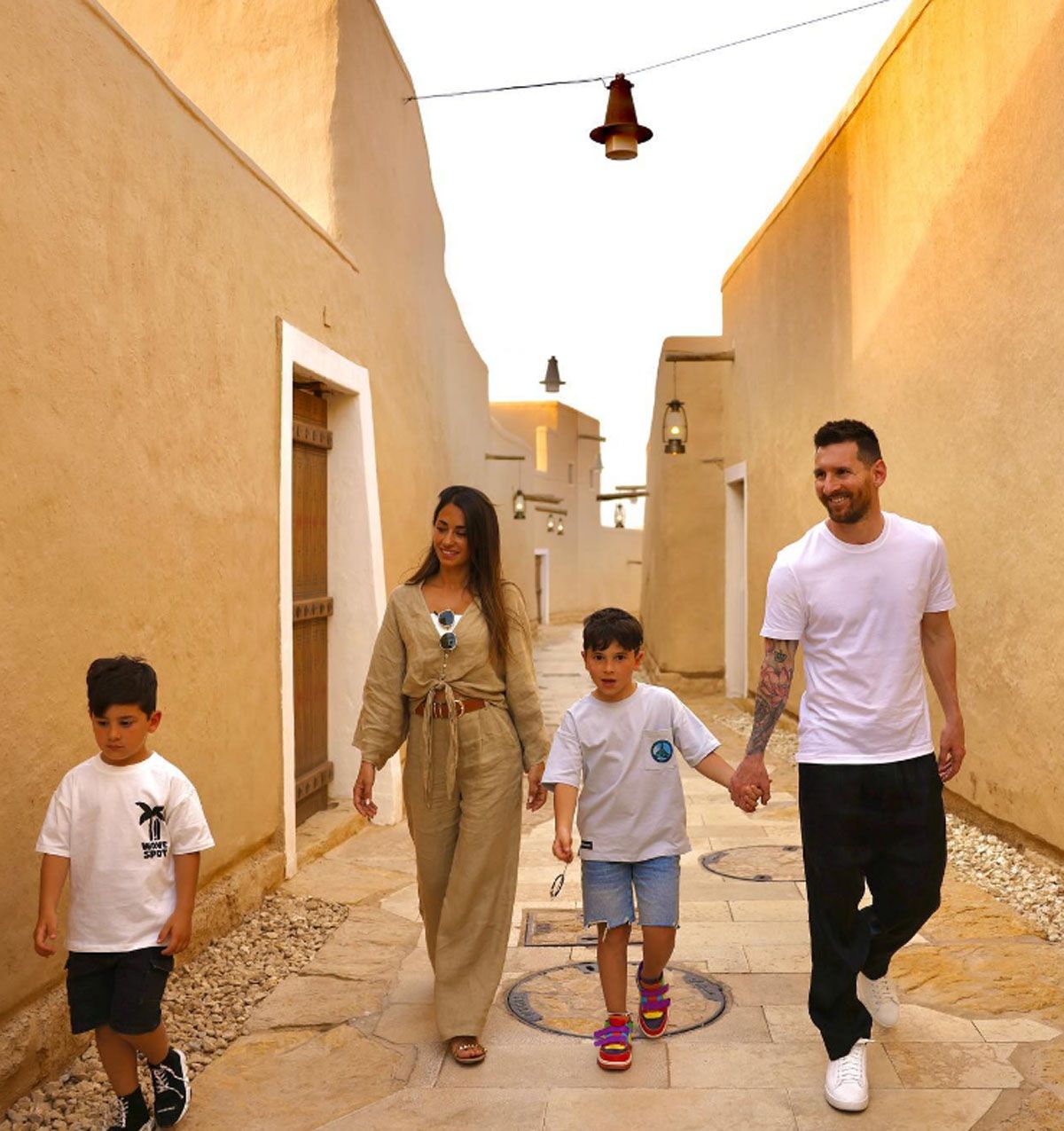 Lionel Messi y su familia en Arabia Saudita