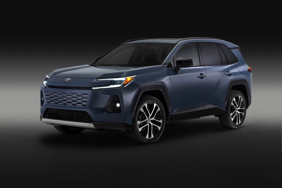 Los diseños de la nueva Toyota RAV4 no son muy diferentes entre sí, pero su tecnología está pensada para diferentes tipos de conductores. Los diseños de la nueva Toyota RAV4 no son muy diferentes entre sí, pero su tecnología está pensada para diferentes tipos de conductores.