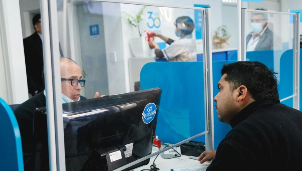 Efemérides: ¿por qué se celebra hoy el Día del Trabajador del Estado?