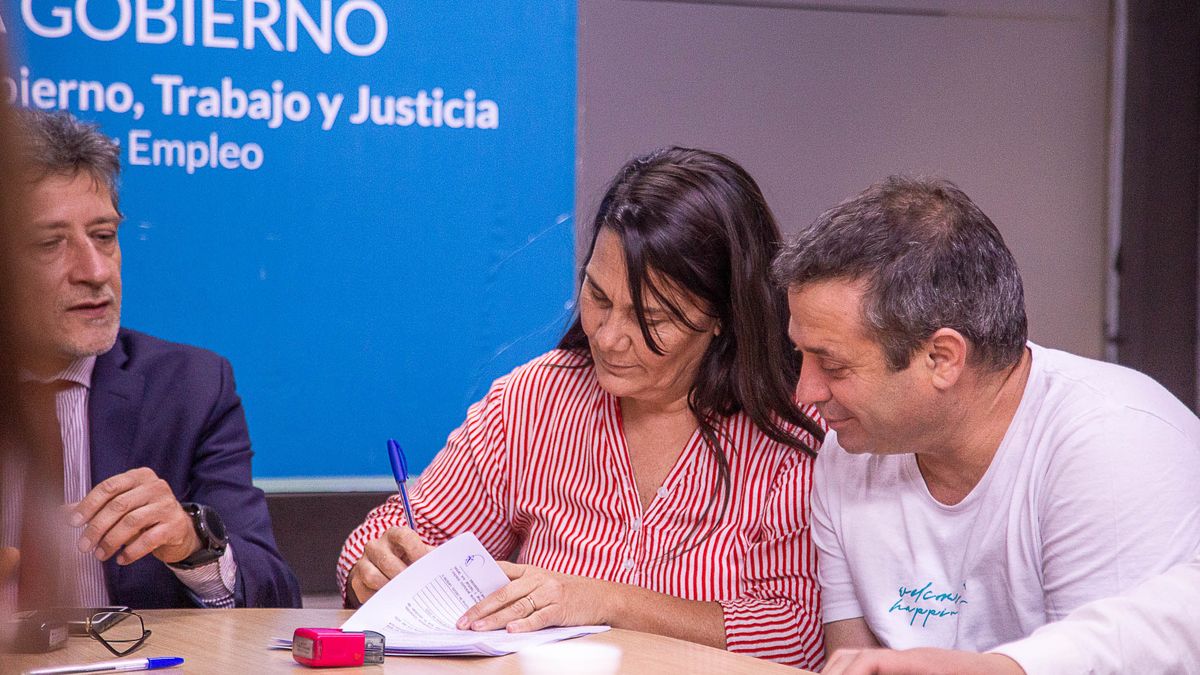 Los gremios que nuclean a los empleados públicos pretenden que la próxima oferta de aumento que se lleve a paritarias al menos equipare la inflación.&nbsp;