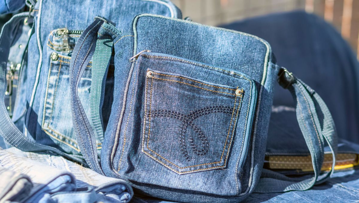 Guarda siempre los retazos de jeans para reutilizarlos en un proyecto DIY. Guarda siempre los retazos de jeans para reutilizarlos en un proyecto DIY.