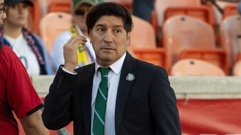 La selección de Chile podría contratar a un cotizado entrenador argentino  