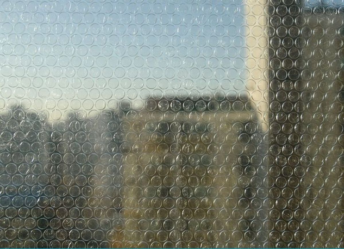 Es una solución práctica, ecológica por su reutilización y notablemente económica para combatir el frío Es una solución práctica, ecológica por su reutilización y notablemente económica para combatir el frío