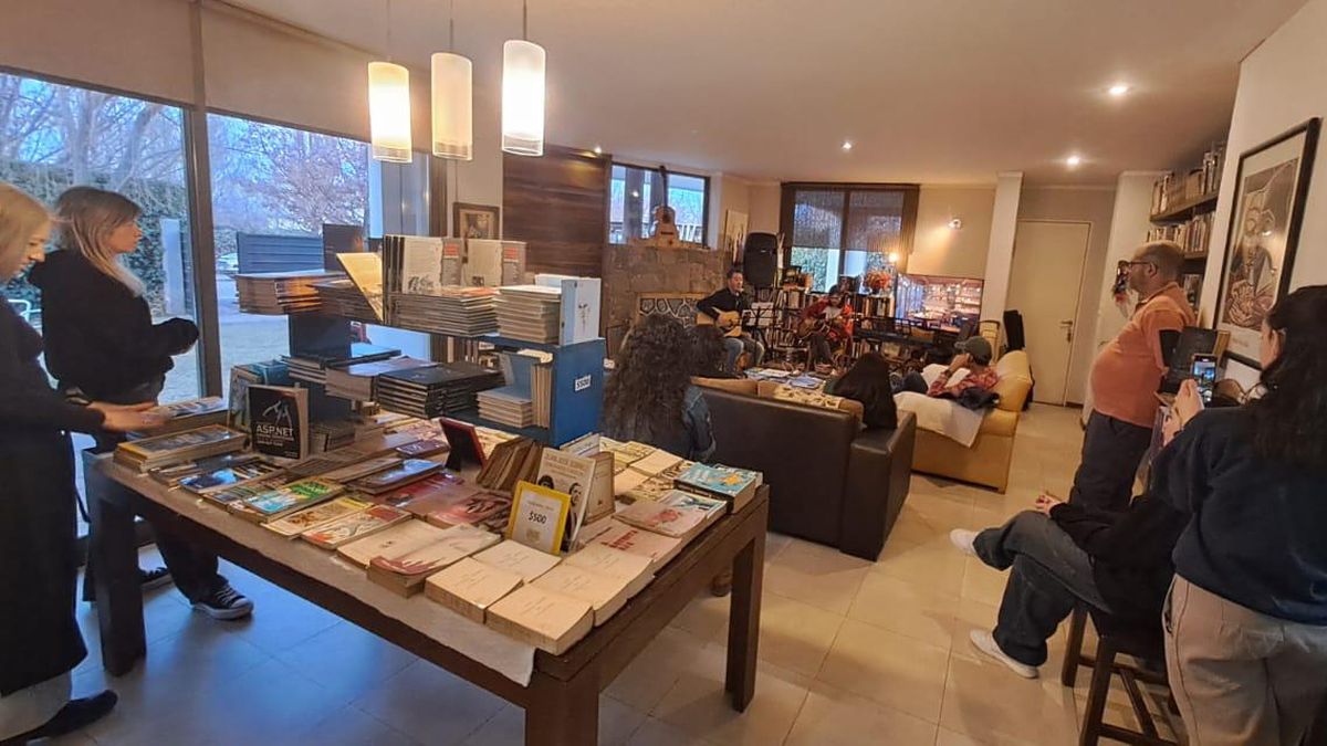 Experiencia Entre Libros, este sábado en la librería Cálamo & Papiro.