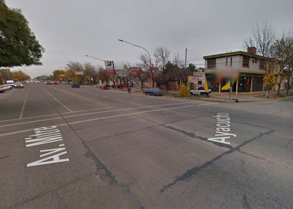 Una mujer terminó internada luego de un choque en Mitre y Ayacucho