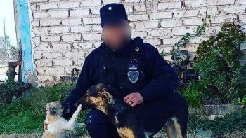 Un subcomisario denunció a su hijo policía de abusar de su hermanastra