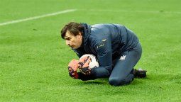 Ucrania citó al entrenador de arqueros