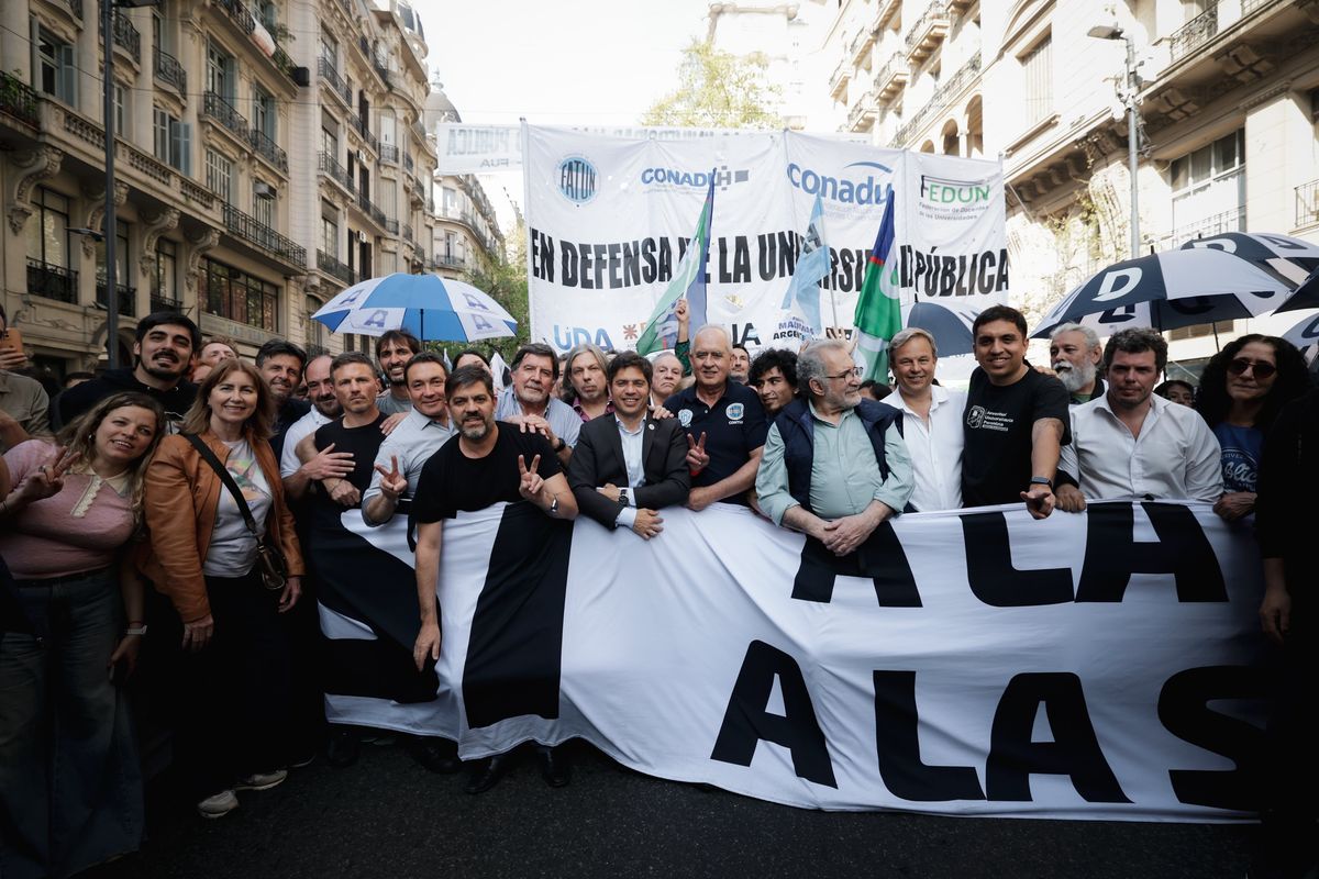 Axel Kicillof participó de la marcha en Buenos Aires. Axel Kicillof participó de la marcha en Buenos Aires.